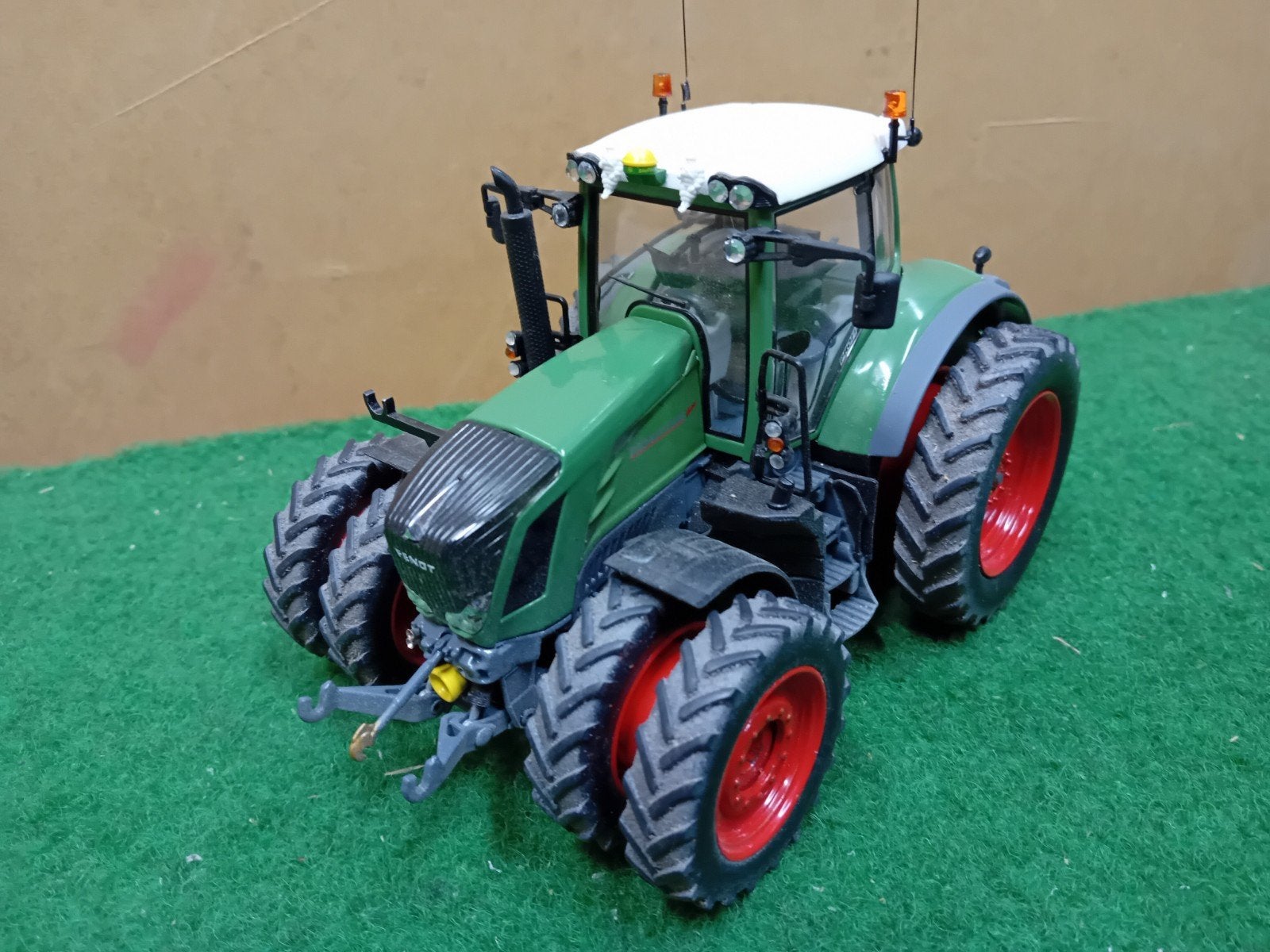 fendt 828 wiking verbouwd en banden vervuilt, Ophalen of Verzenden, Tractor of Landbouw, Britains