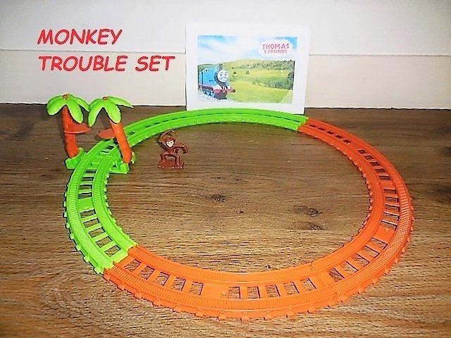 Thomas de Trein Trackmaster Push Along Monkey Trouble Set, Ophalen of Verzenden, Zo goed als nieuw