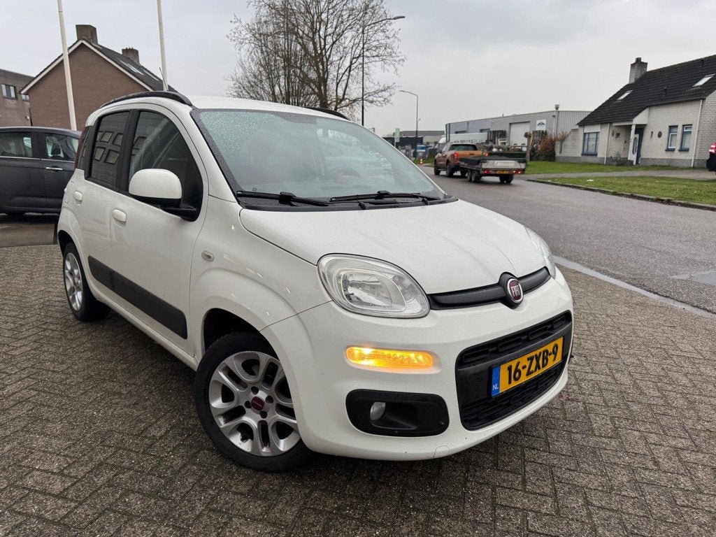 Fiat Panda 0.9 TwinAir Lounge Airco, Nap km, Euro 5, Gebruikt, 31 €/maand, Panda