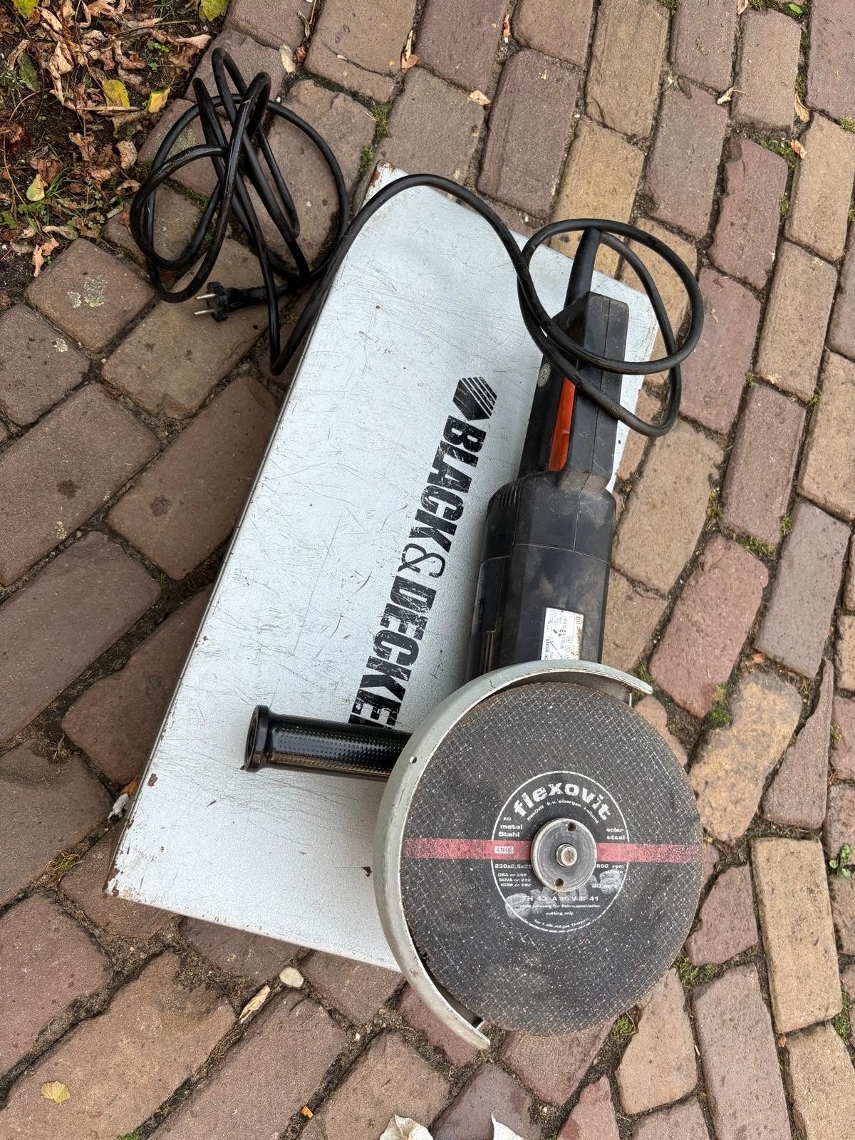 Black & Decker Haakse Slijpmachine 2000W, Ophalen, Gebruikt, 1000 watt of meer, Haakse handslijpmachine