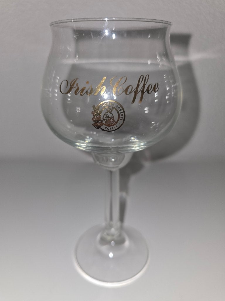 12 stuks Douwe Egberts Irish Coffee glazen. In sets van 4 tk, Verzamelen, Glas en Borrelglaasjes, Ophalen of Verzenden, Zo goed als nieuw