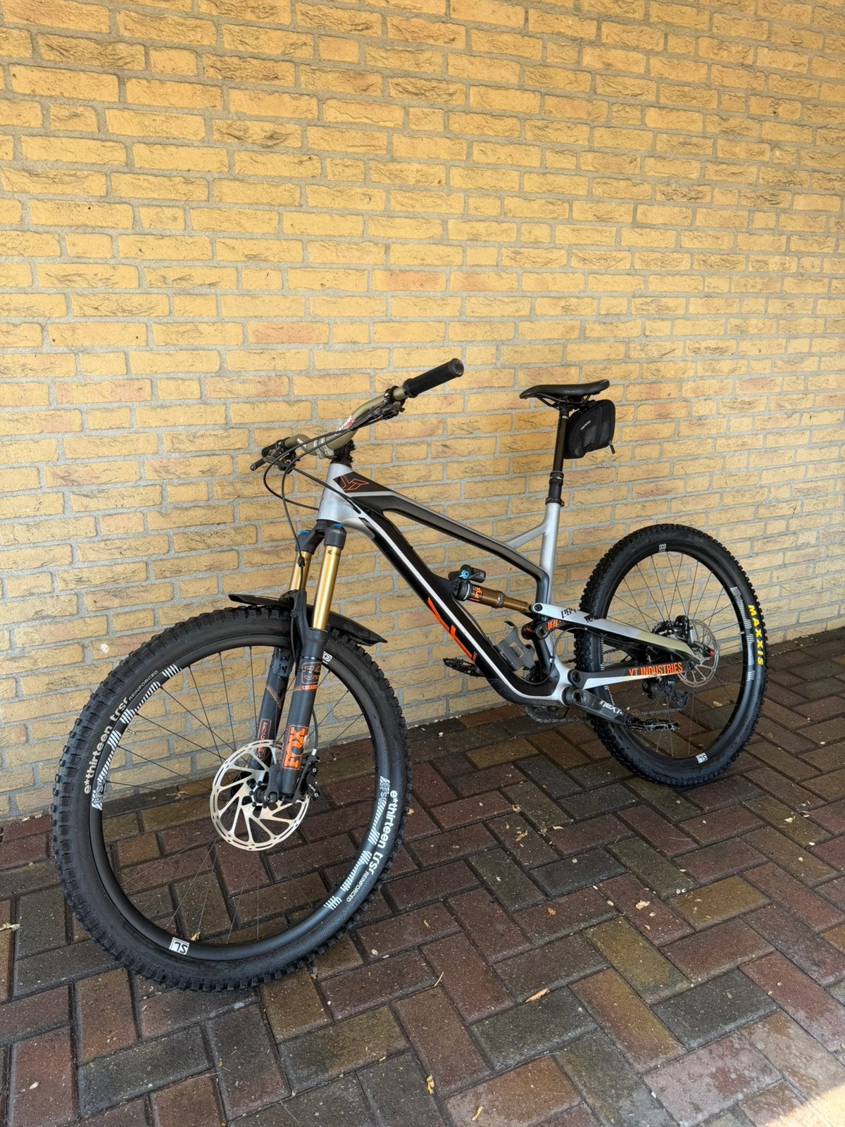 YT Jessey 2019 L, Ophalen, Zo goed als nieuw, Aluminium, 24 inch of meer