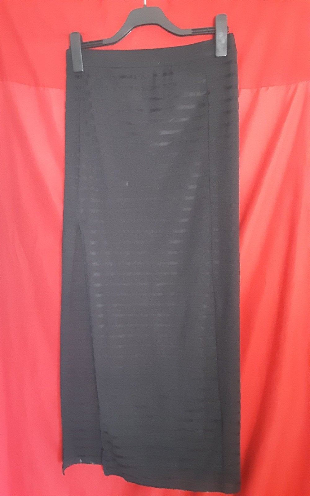 Lange kinky sexy zwarte rok met transparante banen en split, Zwart, Maat 42/44 (L), Ophalen of Verzenden, Gedragen