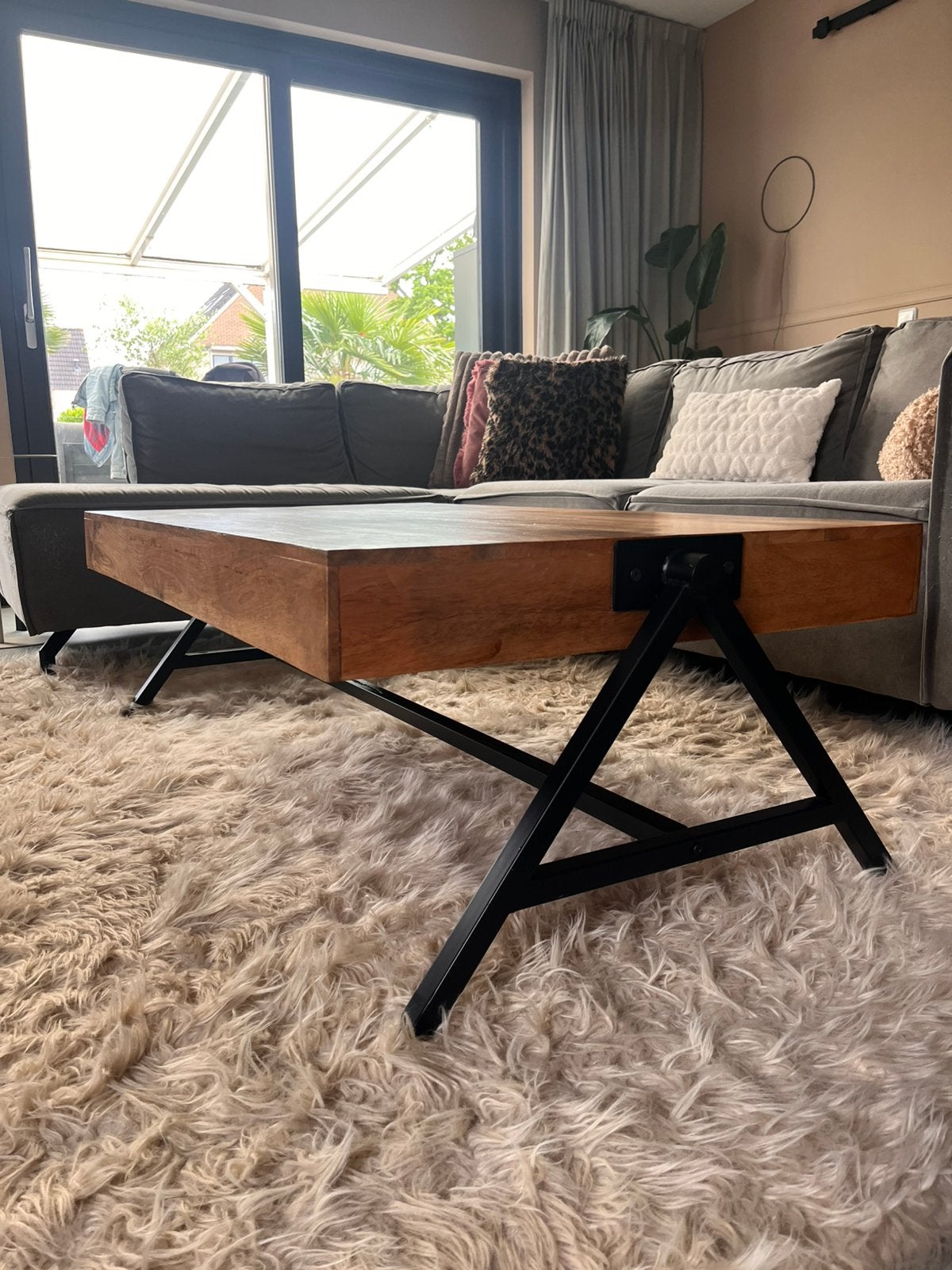 Mango houten salontafel, Ophalen, 100 tot 150 cm, 50 tot 100 cm, Zo goed als nieuw