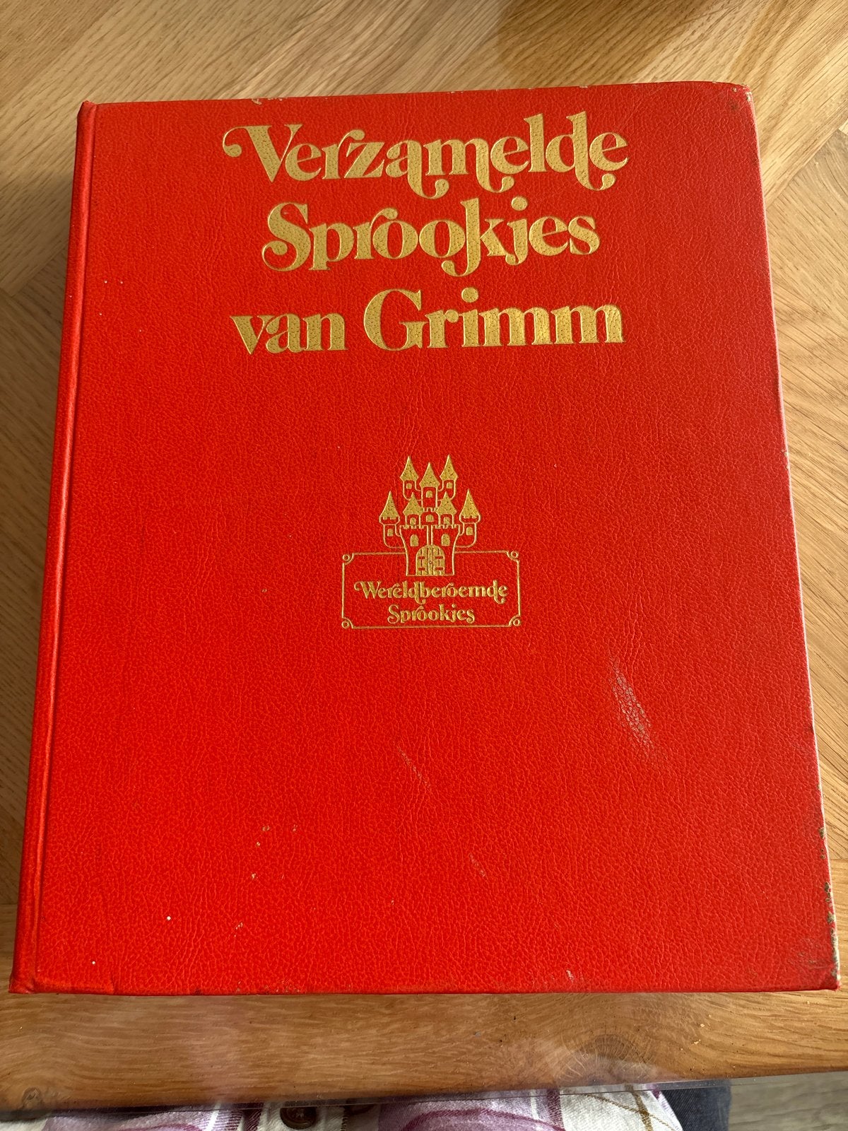Verzamelde Sprookjes van Grimm - Wereldberoemde Sprookjes, Boeken, Ophalen of Verzenden, Gelezen