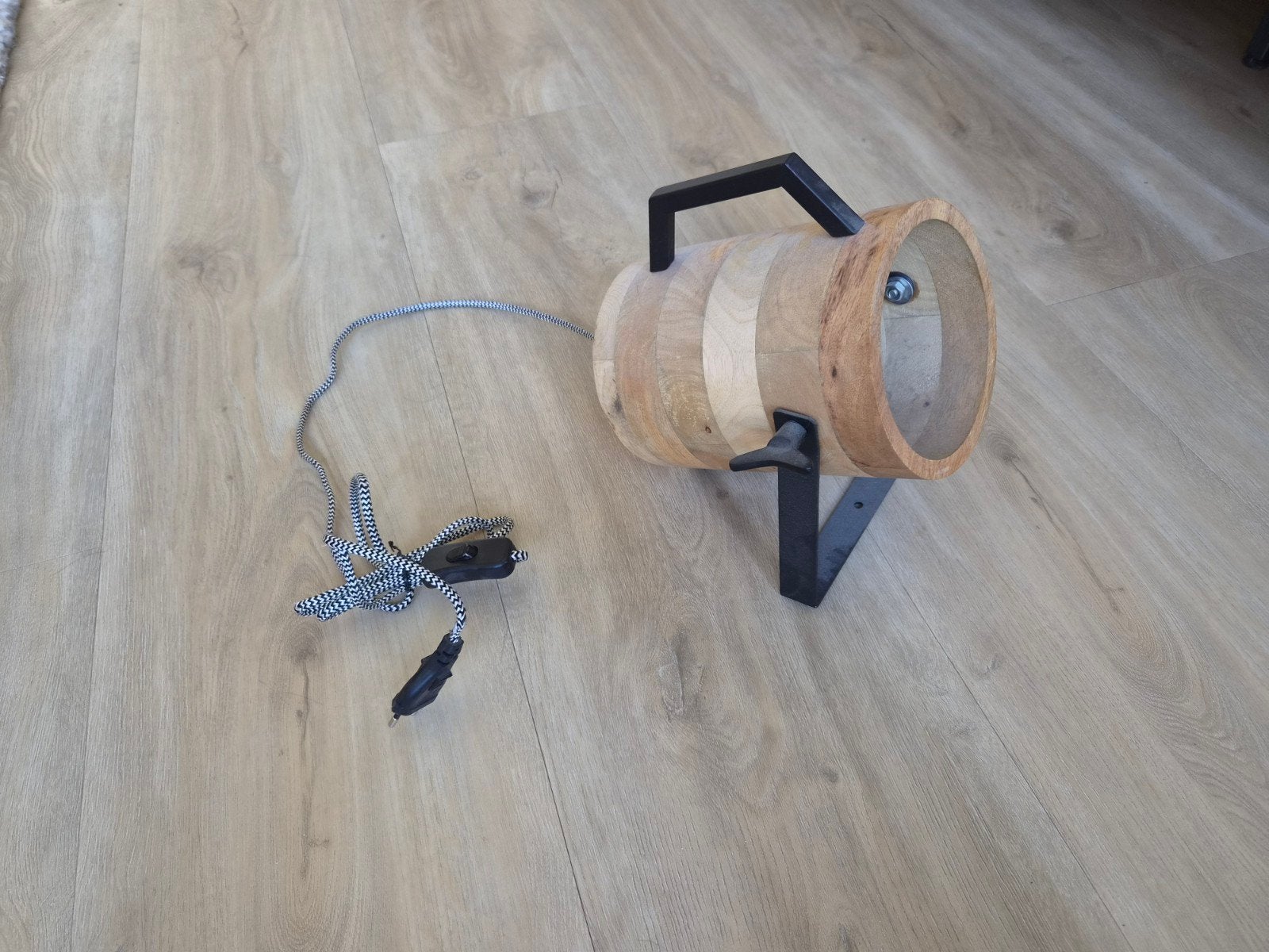 2x Houten lamp met E27 fitting - 20cm lang, Ophalen, Gebruikt, E27 (groot), Minder dan 100 cm