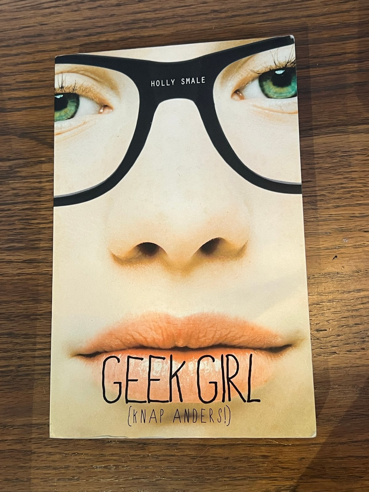 Geek Girl - Holly Smale, Ophalen of Verzenden, Zo goed als nieuw, Nederland
