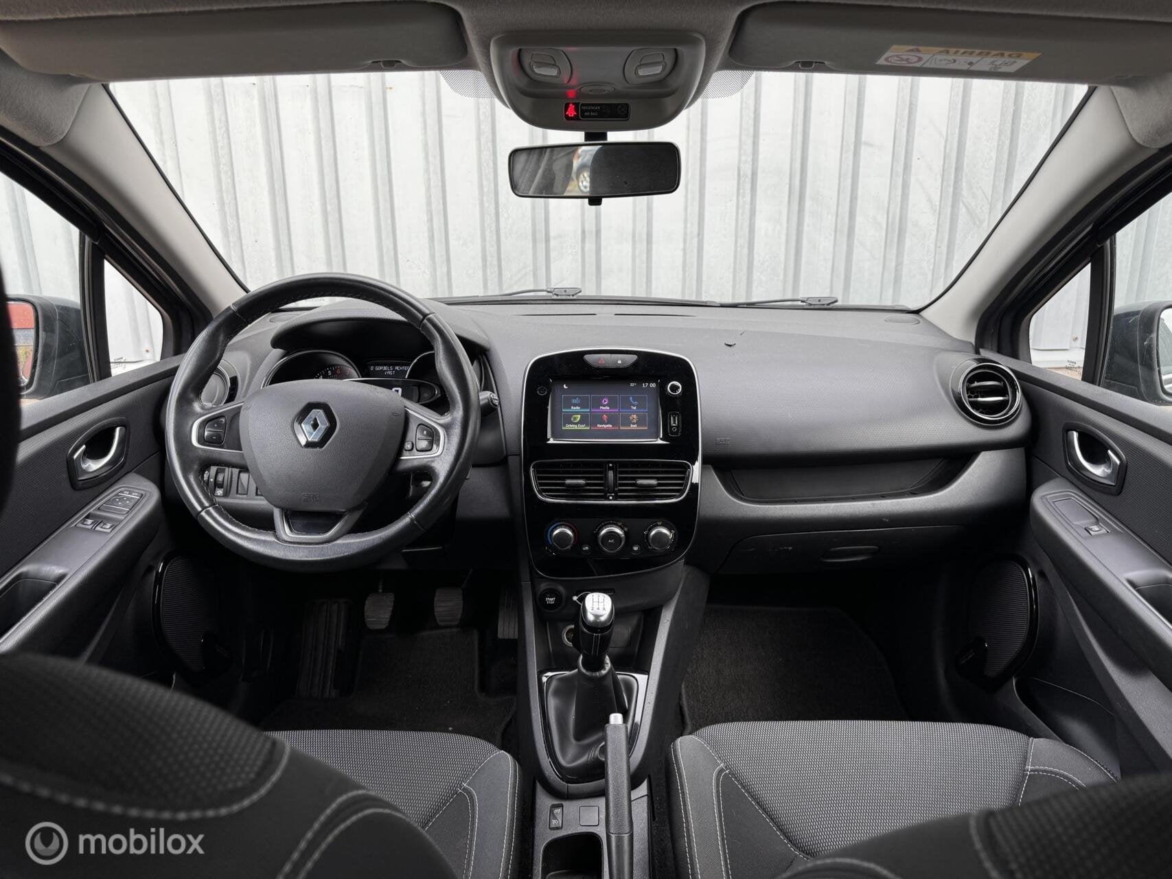 Renault Clio 0.9 TCe Limited | 5drs | Airco | Afn. Trekhaak, Voorwielaandrijving, 898 cc, Stof, Startonderbreker