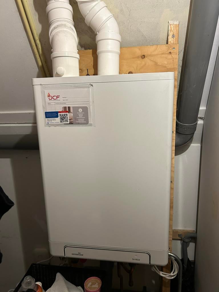 Intergas Kombi Kompakt HReco 30 CV-ketel, inclusief aansluit, Ophalen, 30 tot 80 cm, Hoog rendement (Hr), Cv-ketel of Combi-ketel