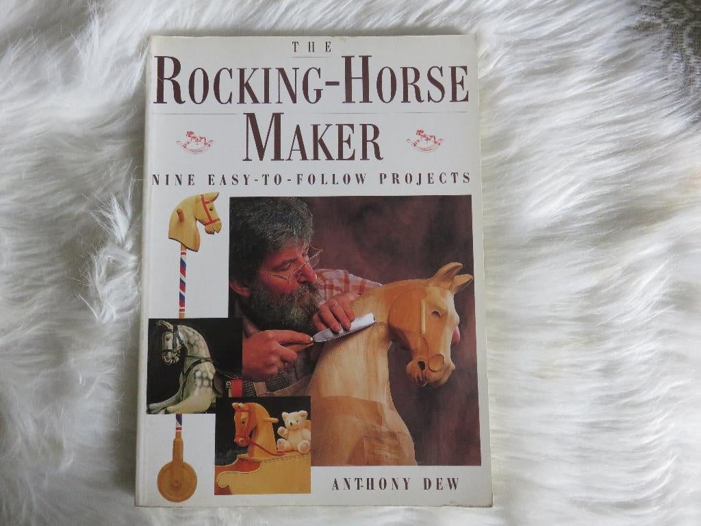 The Rocking-Horse Maker (hobbelpaard maken), Boeken, Ophalen of Verzenden, Gelezen