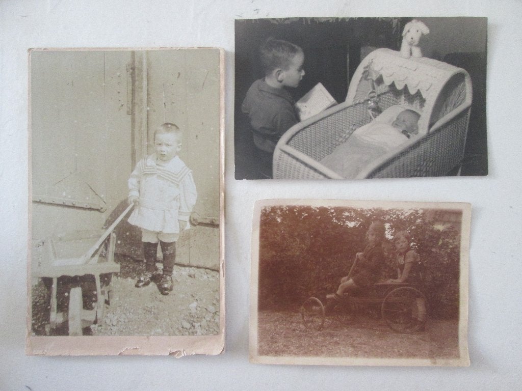 foto Vliegende Hollander baby kinderwagen bolderkar jongen, Gebruikt, Foto, Ophalen of Verzenden, Voor 1940