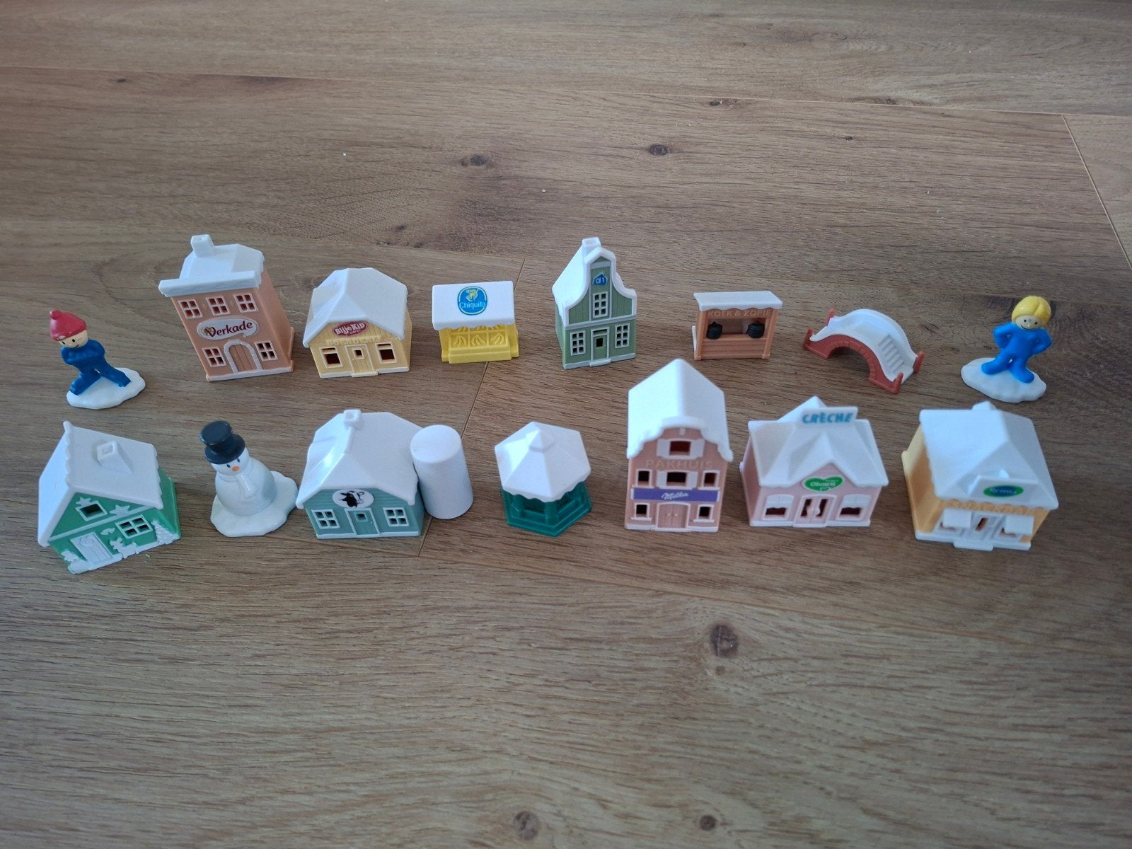 Winterdorp huisjes en figuurtjes, Ophalen, Jongen of Meisje