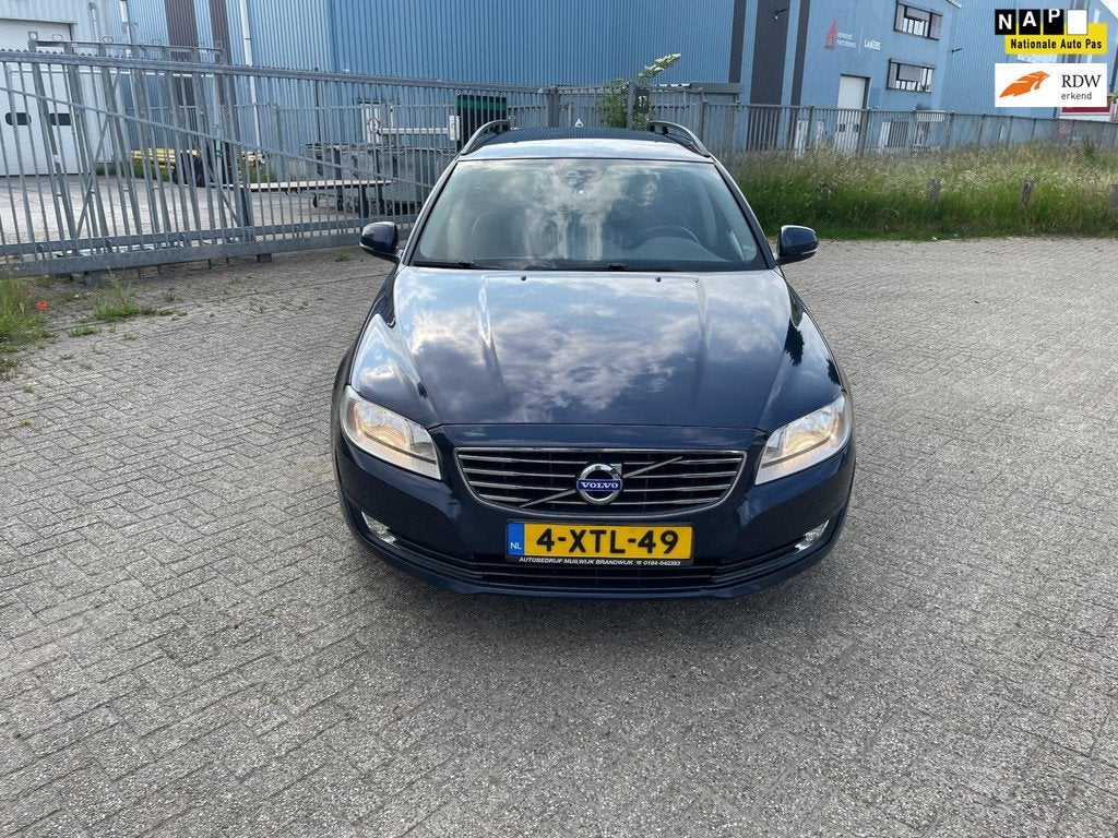 Volvo V70 2.0 D4 Kinetic, Voorwielaandrijving, Euro 6, 4 cilinders, Blauw
