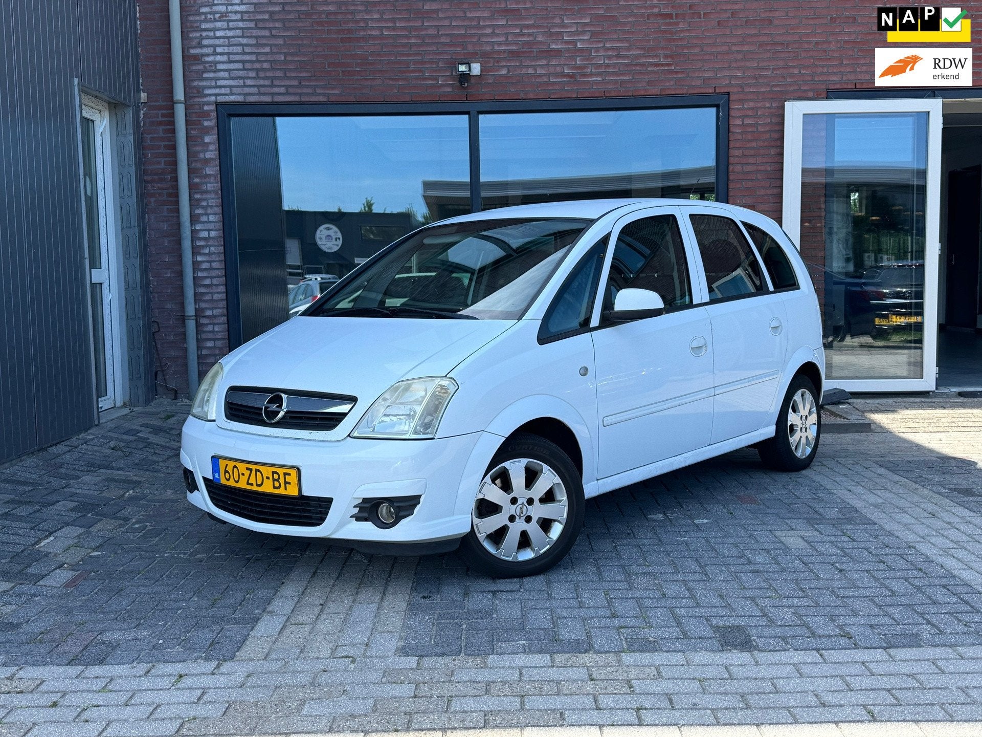 Opel Meriva 1.6-16V Temptation | 06-2027 APK! | Airco | Trek, Auto's, Voorwielaandrijving, Dealer onderhouden, Gebruikt, Zwart