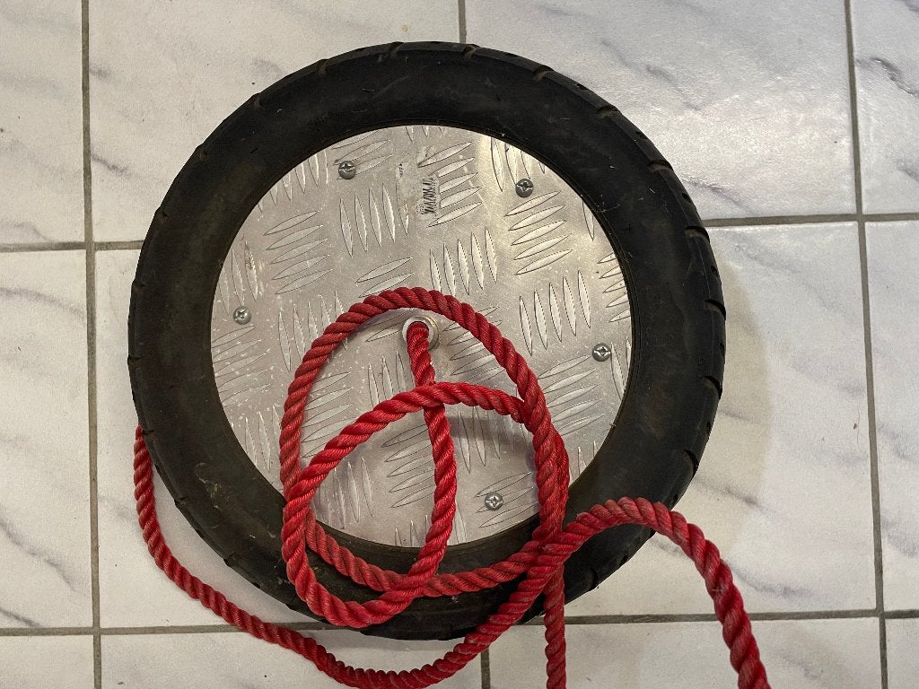 Ringen en een band voor aan een speelhuis, Ophalen, Nieuw, Kunststof