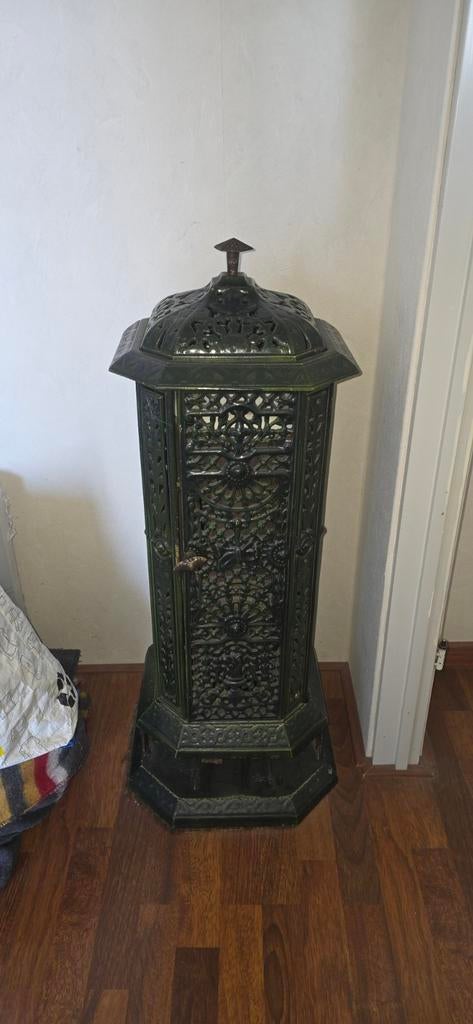 Antieke gietijzeren kachel - Groen, decoratief, Huis en Inrichting, Kachels, Ophalen, Gebruikt, Houtkachel, Vrijstaand