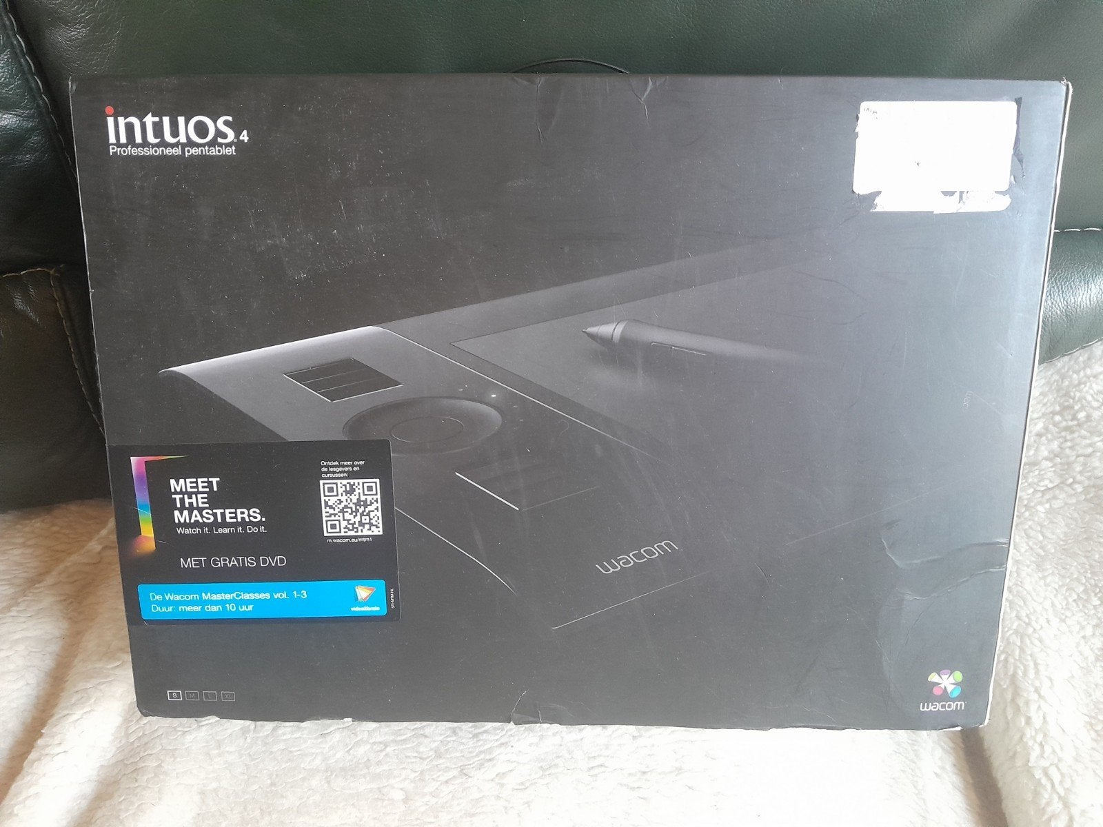 Wacom Intuos 4 PTK-440 tekentablet (geen stylus pen), Computers en Software, Tekentablets, Gebruikt, Bedraad, Multi-touch, Ophalen of Verzenden