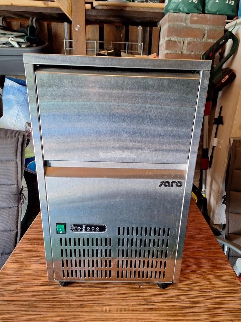 Saro IJsmachine / Ice Maker - 22 kg/24u - RVS, Ophalen of Verzenden, Gebruikt