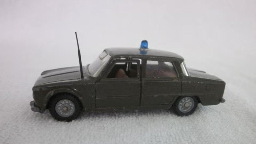 Mebetoys ALFA ROMEO GIULIA TI CARABINIERI 1:43., Ophalen of Verzenden, Zo goed als nieuw, Auto, Overige merken