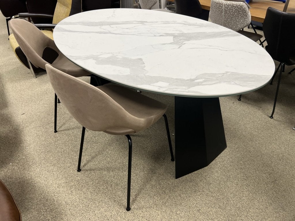 Nieuw Tonon Steel Eettafel Calacatta Design Tafel Ovaal l195, Huis en Inrichting, Overige materialen, 50 tot 100 cm, Tonon, 150 tot 200 cm