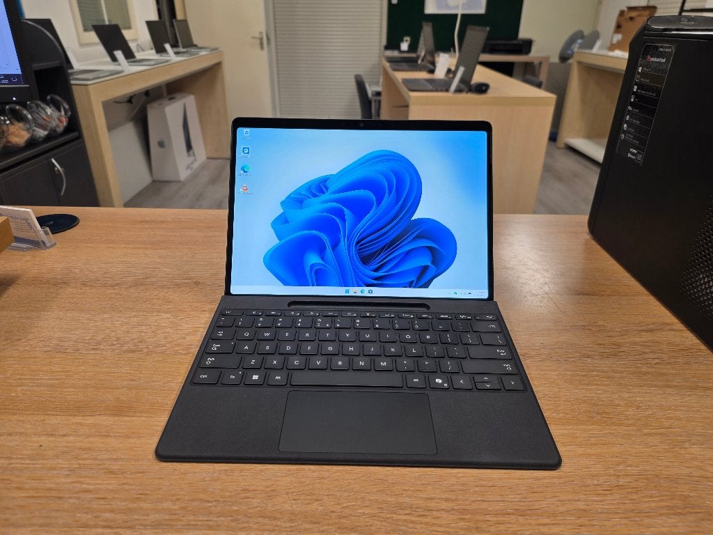 Surface Pro 11 | Ultra 5 | 16GB | 256GB | Fabrieksgarantie !, Computers en Software, Windows Laptops, 256 GB, Qwerty, Info@besacomputers.nl