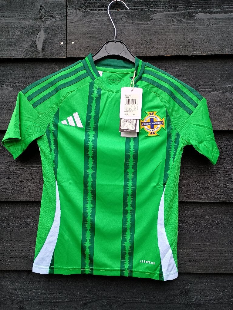 Noord-Ierland thuis shirt maat 140 Adidas Groen/Wit Nieuw, Sport en Fitness, Maat XS of kleiner, Ophalen of Verzenden, Nieuw, Shirt