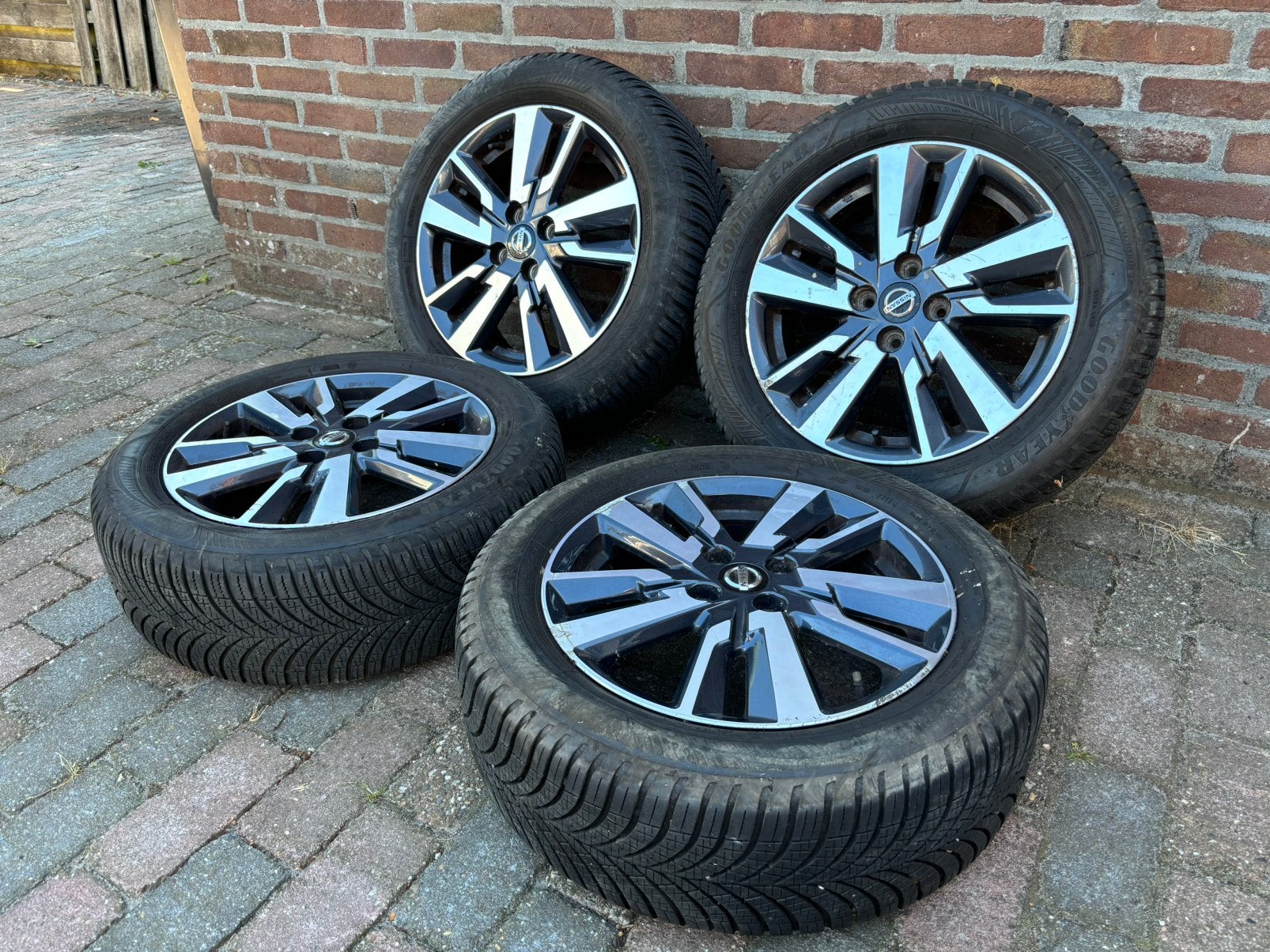16 inch Nissan Micra velgen Renault Clio velgen all season, Ophalen, Gebruikt, 16 inch, Banden en Velgen