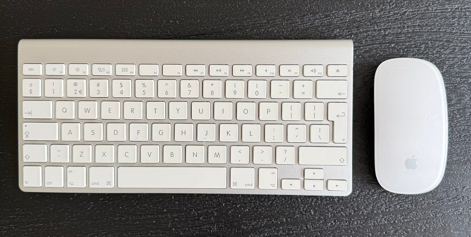 Apple Magic Keyboard en Magic Mouse set, Computers en Software, Toetsenborden, Zo goed als nieuw, Qwerty, Draadloos, Toetsenbord en muis-set