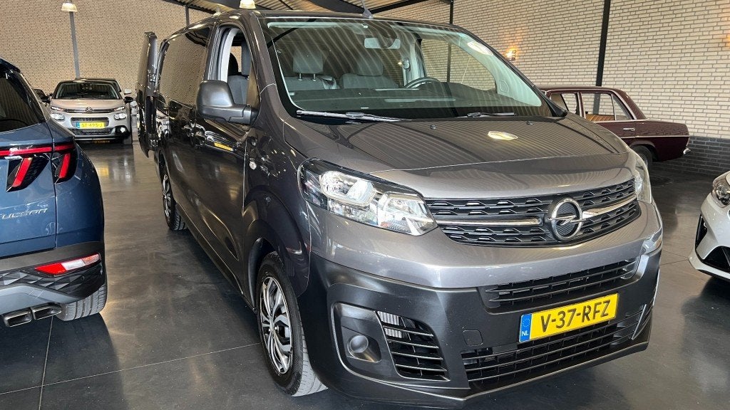 Opel VIVARO 2.0 Dubbelcabine 6 persoons 1e Eigenaar, Huisgarantie, Met garantie (alle), Bedrijf, Zilver of Grijs