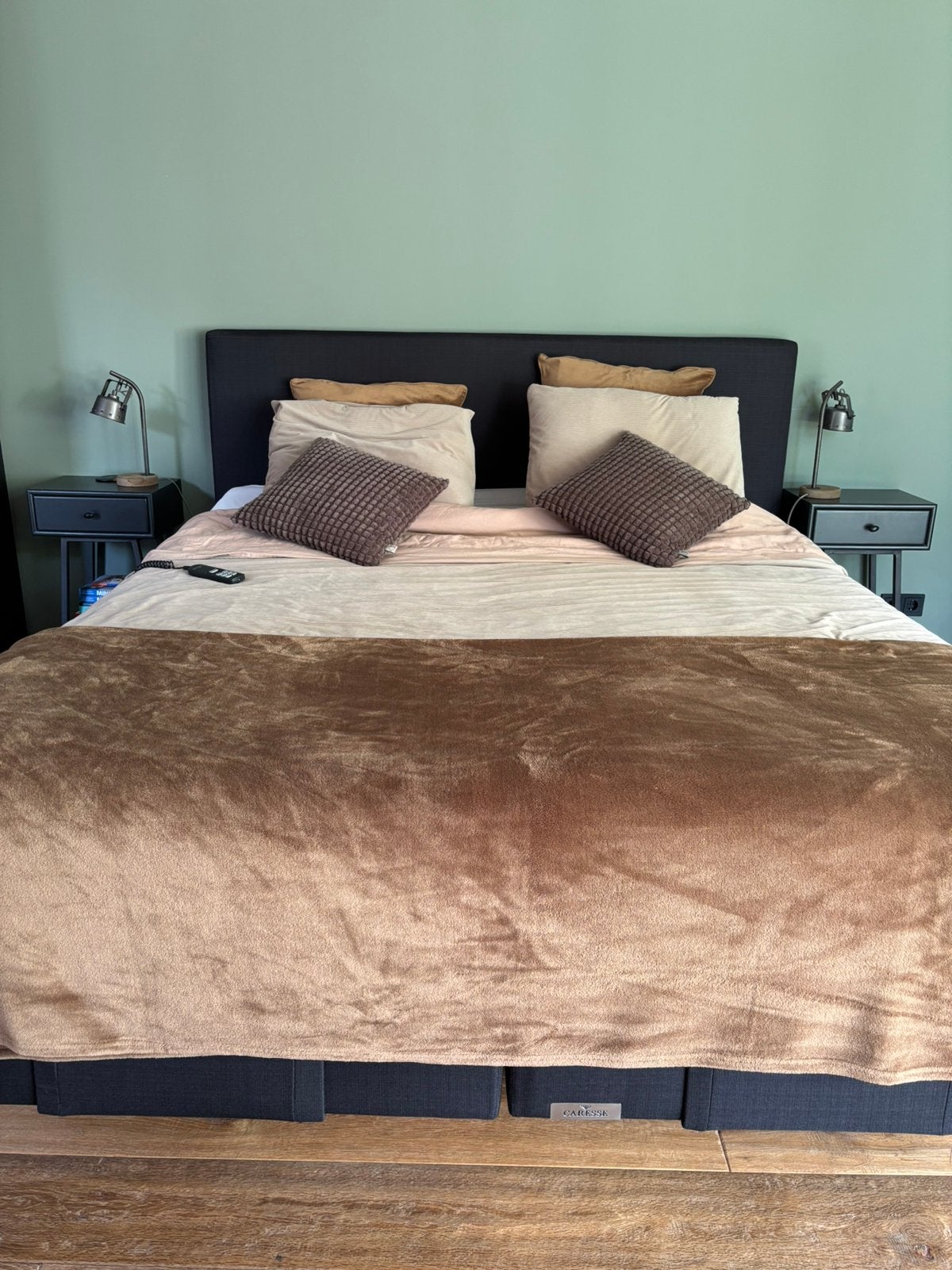 Boxspring Caresse zwart met topper van Tencel 210x180, Ophalen, Tweepersoons, Zo goed als nieuw, 180 cm