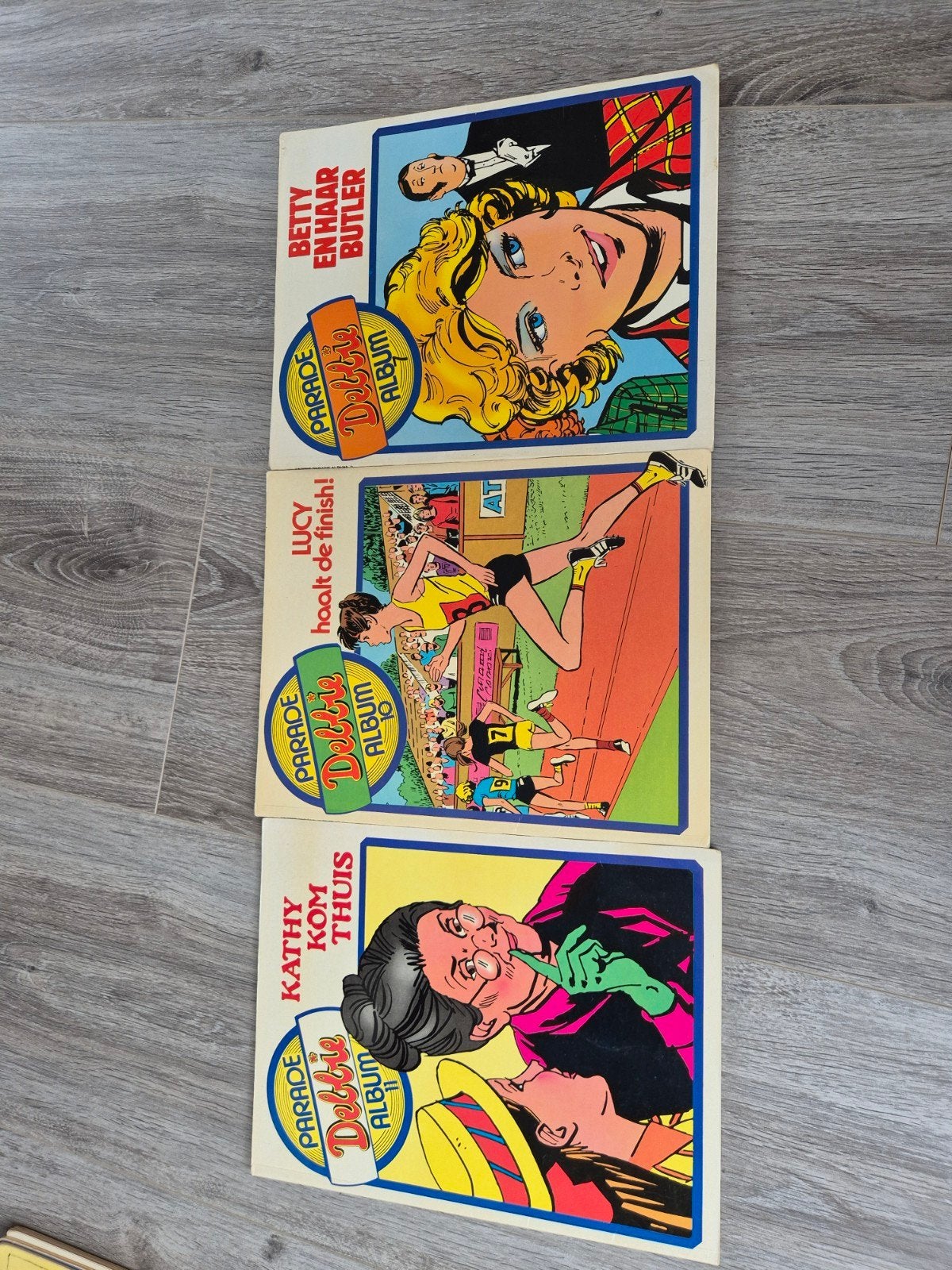Debbie Parade Album - Betty en haar Butler, Lucy, Kathy, Meerdere stripboeken, Ophalen of Verzenden, Gelezen, Diverse