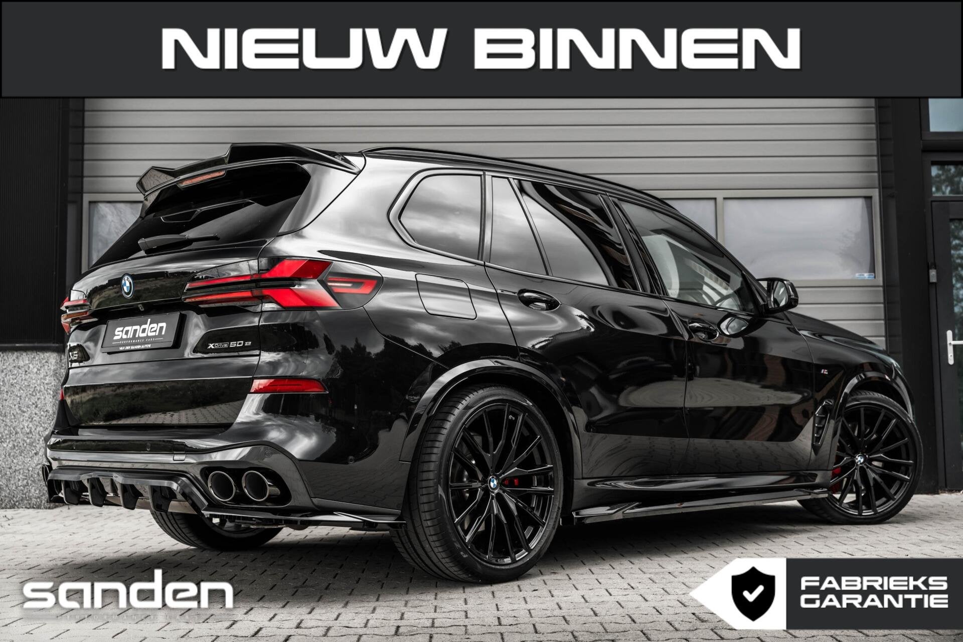 BMW X5 xDrive50e M Sport Pro|M Seats|B&W|Pano|Carbon|Alcanta, Auto's, Dealer onderhouden, 2395 kg, Zwart, Leder