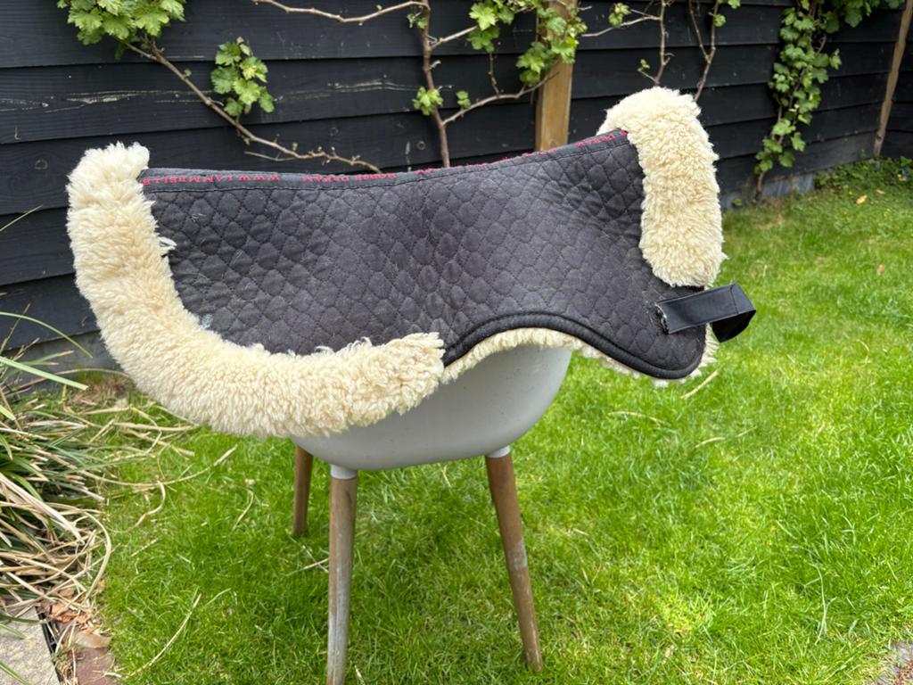 Bontje Christ lammfelle, Dieren en Toebehoren, Ophalen of Verzenden, Gebruikt