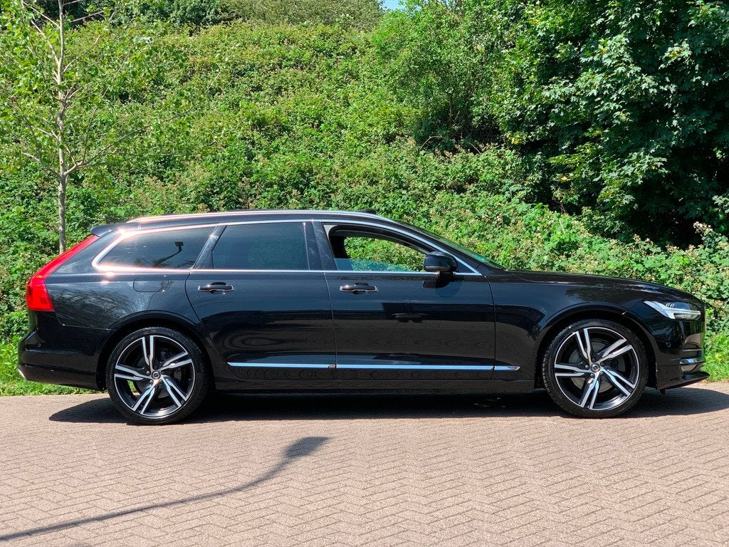Volvo V90 2.0 D5 AWD Inscription PANO LEDER B&W TREKHAAK VOL, Auto's, Volvo, Euro 6, 197 €/maand, Zwart, Diesel