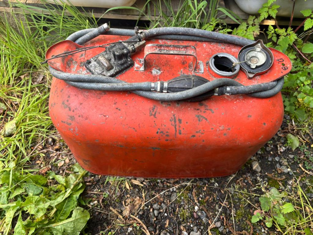 Boot tank / buitenboord motor tank 20/25 Liter, Watersport en Boten, Ophalen, Motor en Techniek