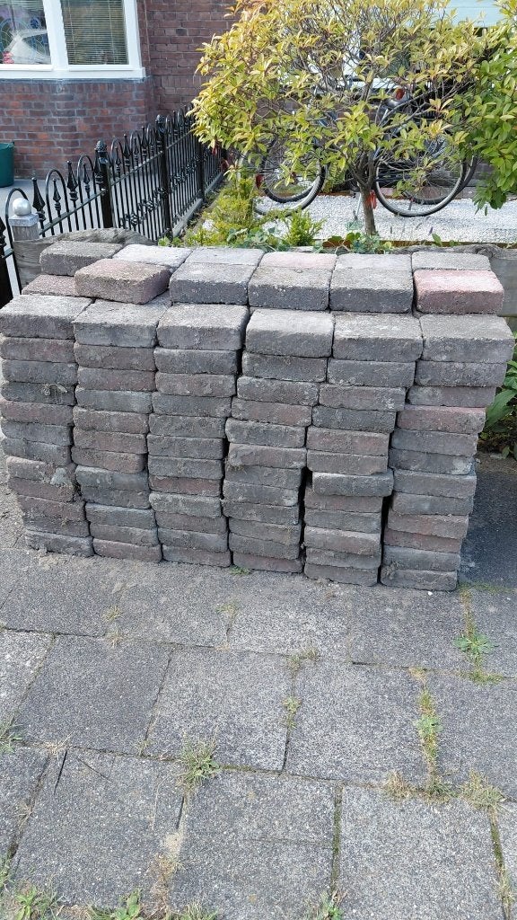 Gratis 300 tuintegels – 15x20 cm – ca. 9 m², Ophalen, Overige materialen, Gebruikt, Minder dan 20 cm