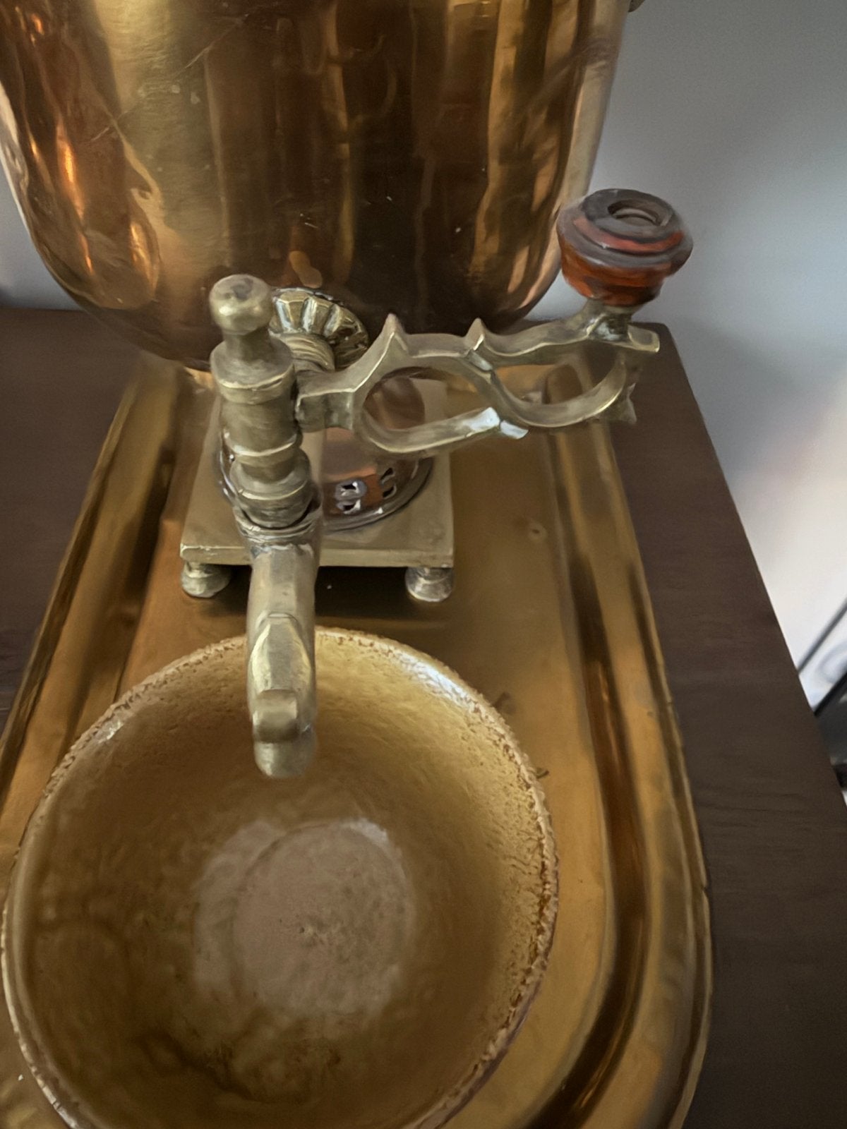 Antieke Russische koperen Samovar met theepot en dienblad, Ophalen