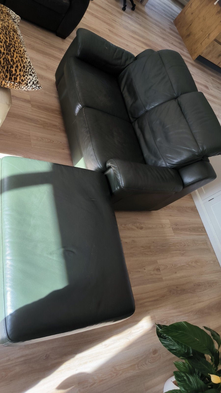 2 bankstellen en hocker groen, Ophalen, Gebruikt, Tweepersoons, Leer