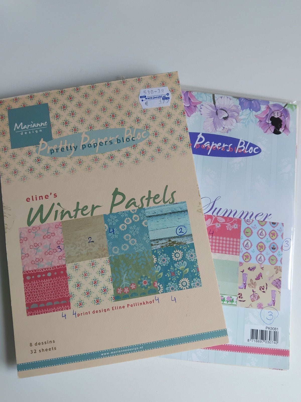 marianne design pretty papers bloc 2x. A5, Hobby en Vrije tijd, Ophalen of Verzenden, Zo goed als nieuw, Papier of Karton