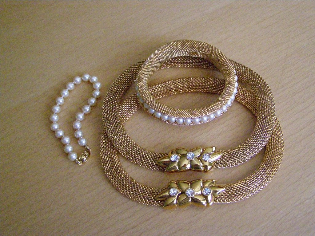MONET Vintage Gouden Sieraden Set: 2 Kettingen & 2 Armbanden, Ophalen of Verzenden, Gebruikt, Goud, Overige materialen