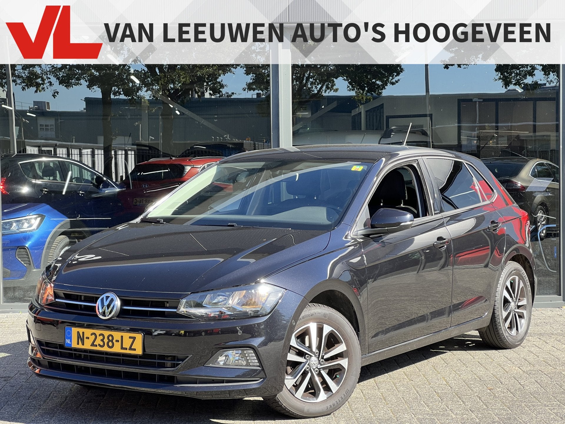 Volkswagen Polo 1.0 TSI Highline Business R | Navi | Stoelve, Stof, Gebruikt, 580 kg, Met garantie (alle)