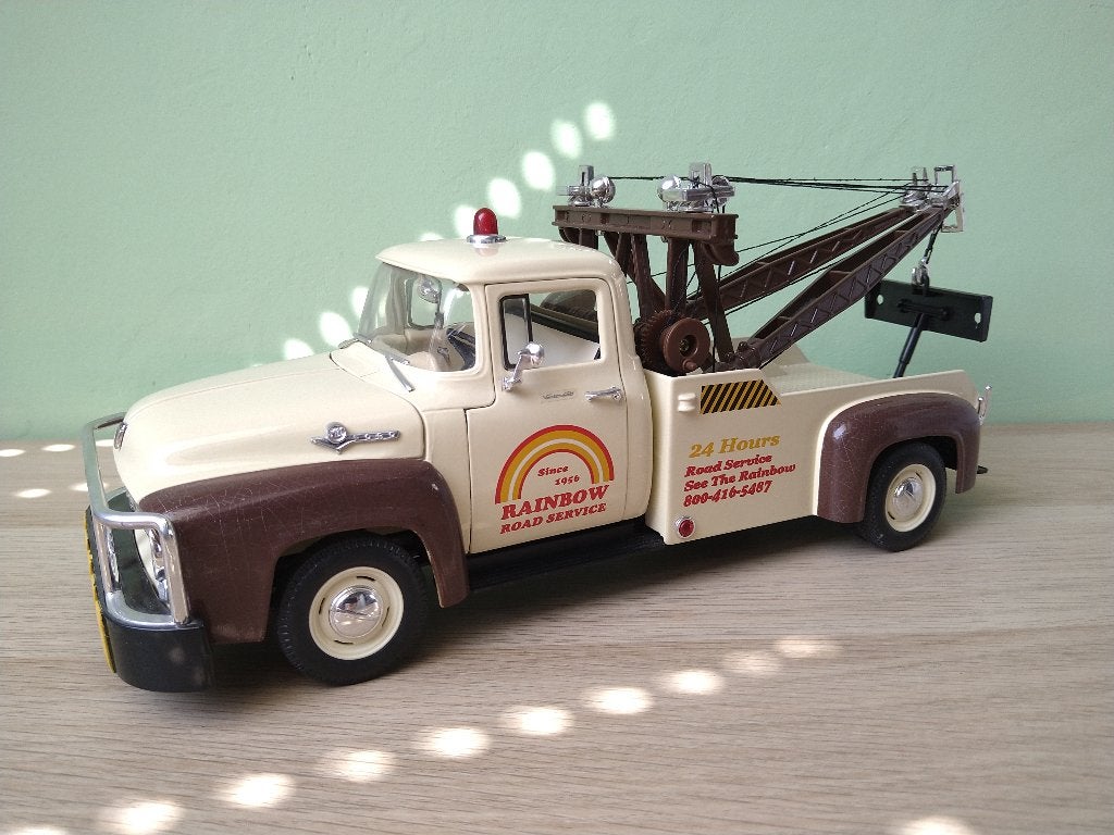 1956 Ford F-100 Tow Truck Wrecker Welly Zeldzaam 1:18, Hobby en Vrije tijd, Modelauto's | 1:18, Ophalen of Verzenden, Gebruikt