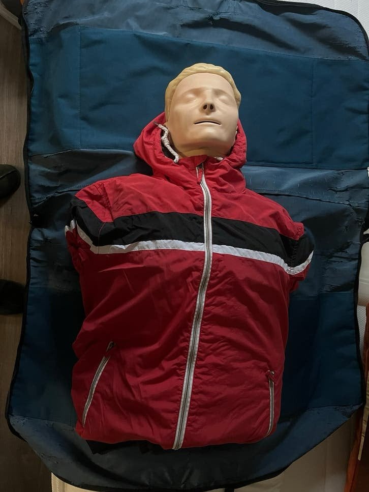cursus set reanimatie pop en AED TRAINER lifepack 500t, Ophalen of Verzenden, Gebruikt