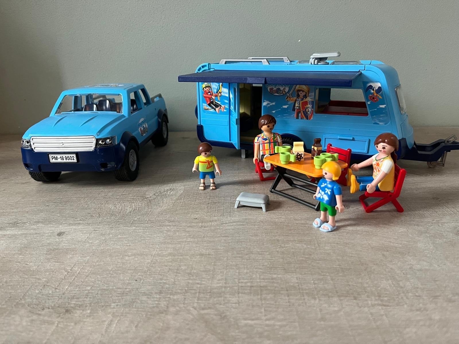 Playmobil Camper met Pick-up Truck en Familie, Ophalen of Verzenden, Gebruikt, Jongen of Meisje