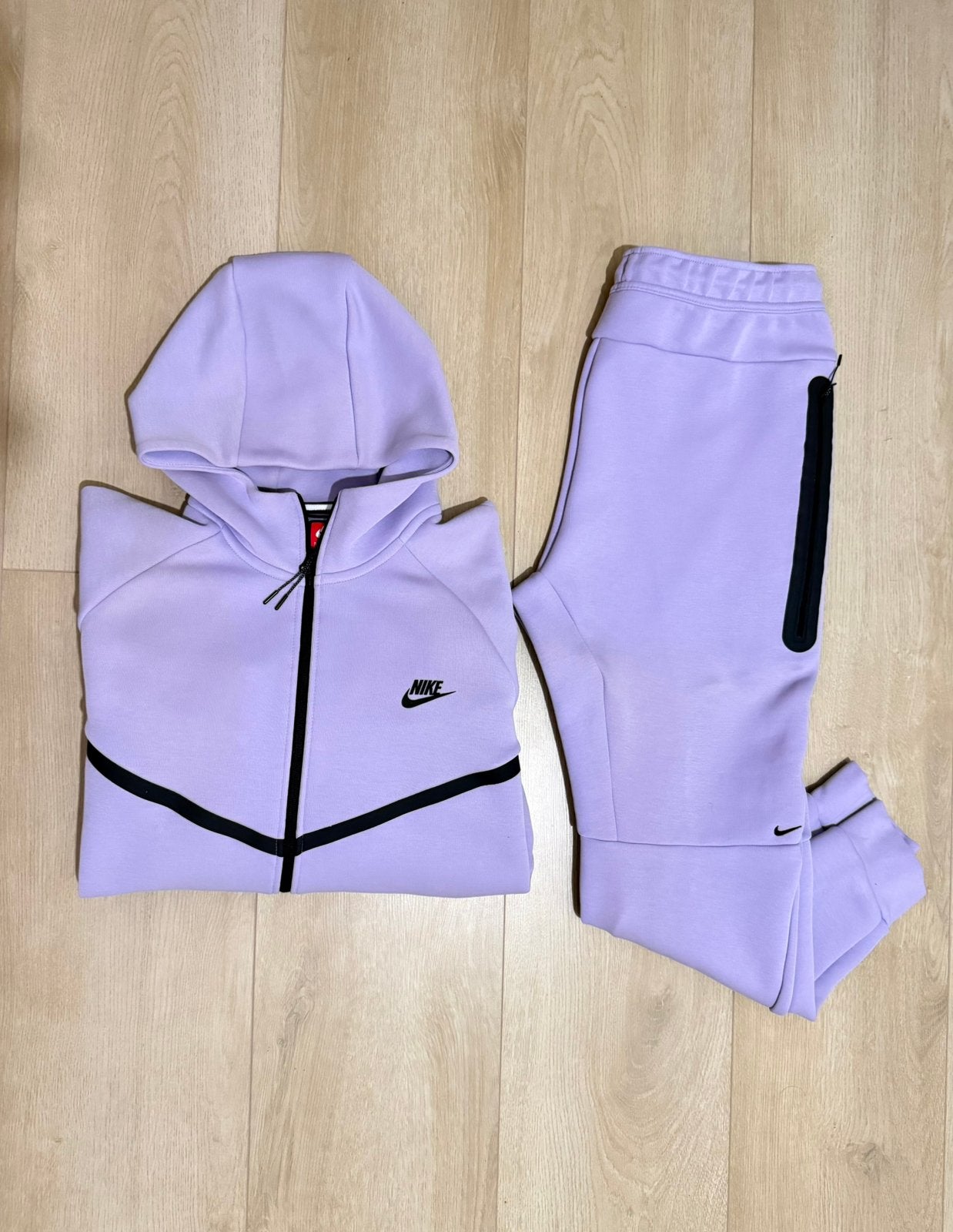 Nike Tech Fleece, Paars, Nieuw, Overige maten, Ophalen of Verzenden