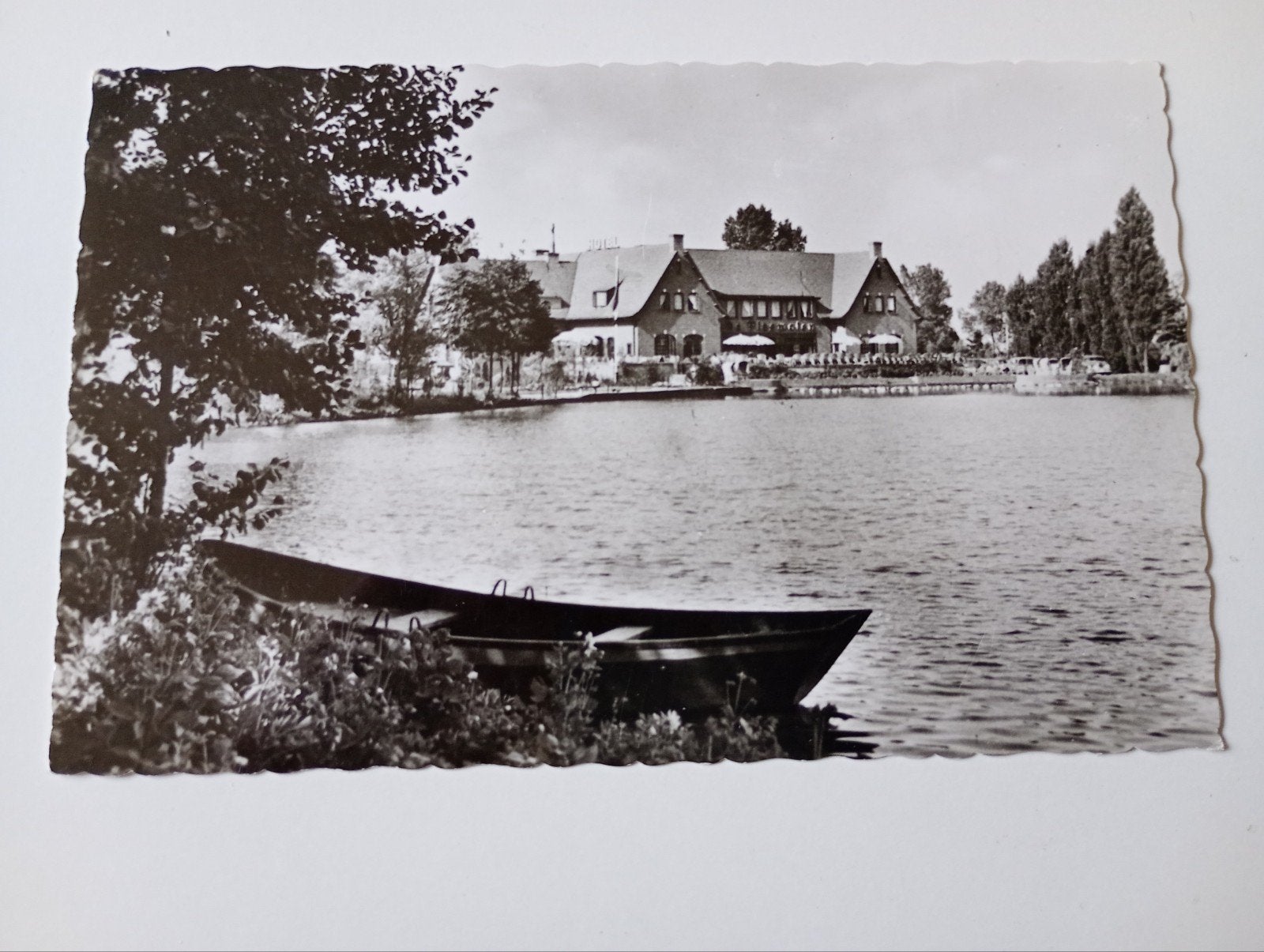 Mook bij Nijmegen Hotel De Plasmolen, Ophalen of Verzenden, 1940 tot 1960, Ongelopen, Limburg