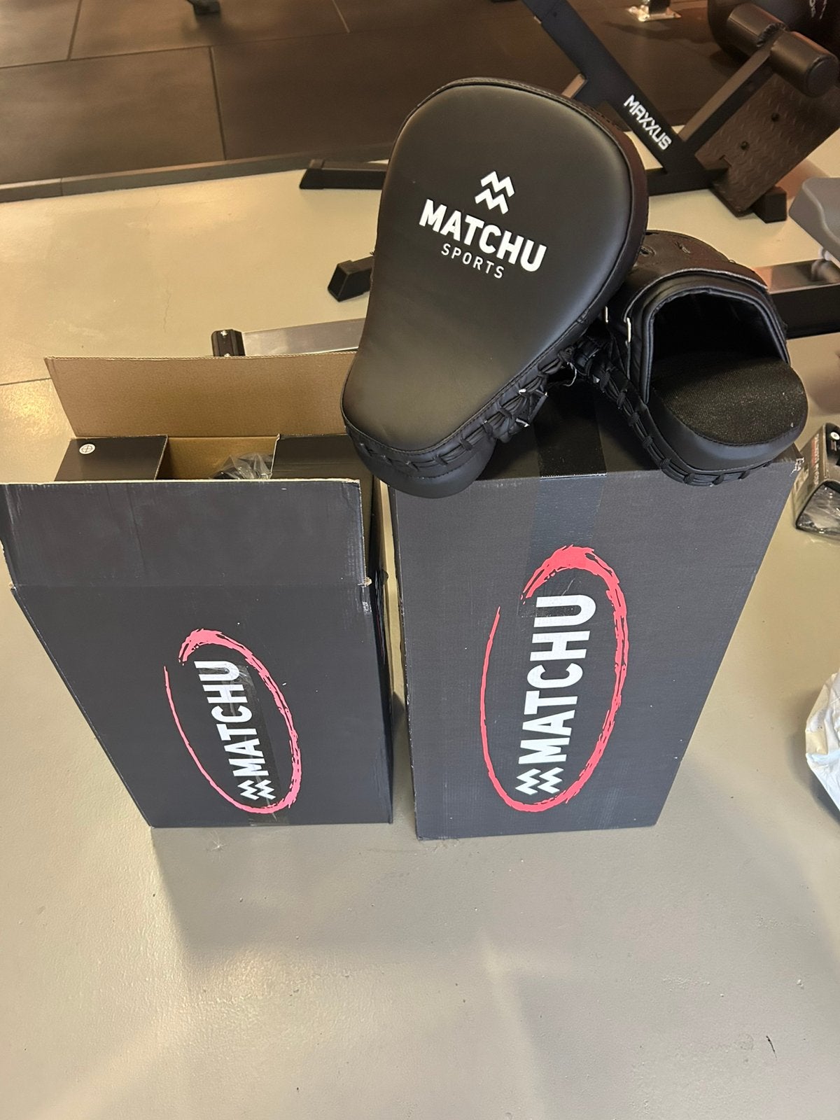 Boks mitts matchu sports 4 paar NIEUW, Sport en Fitness, Ophalen of Verzenden, Nieuw, Boks-accessoire