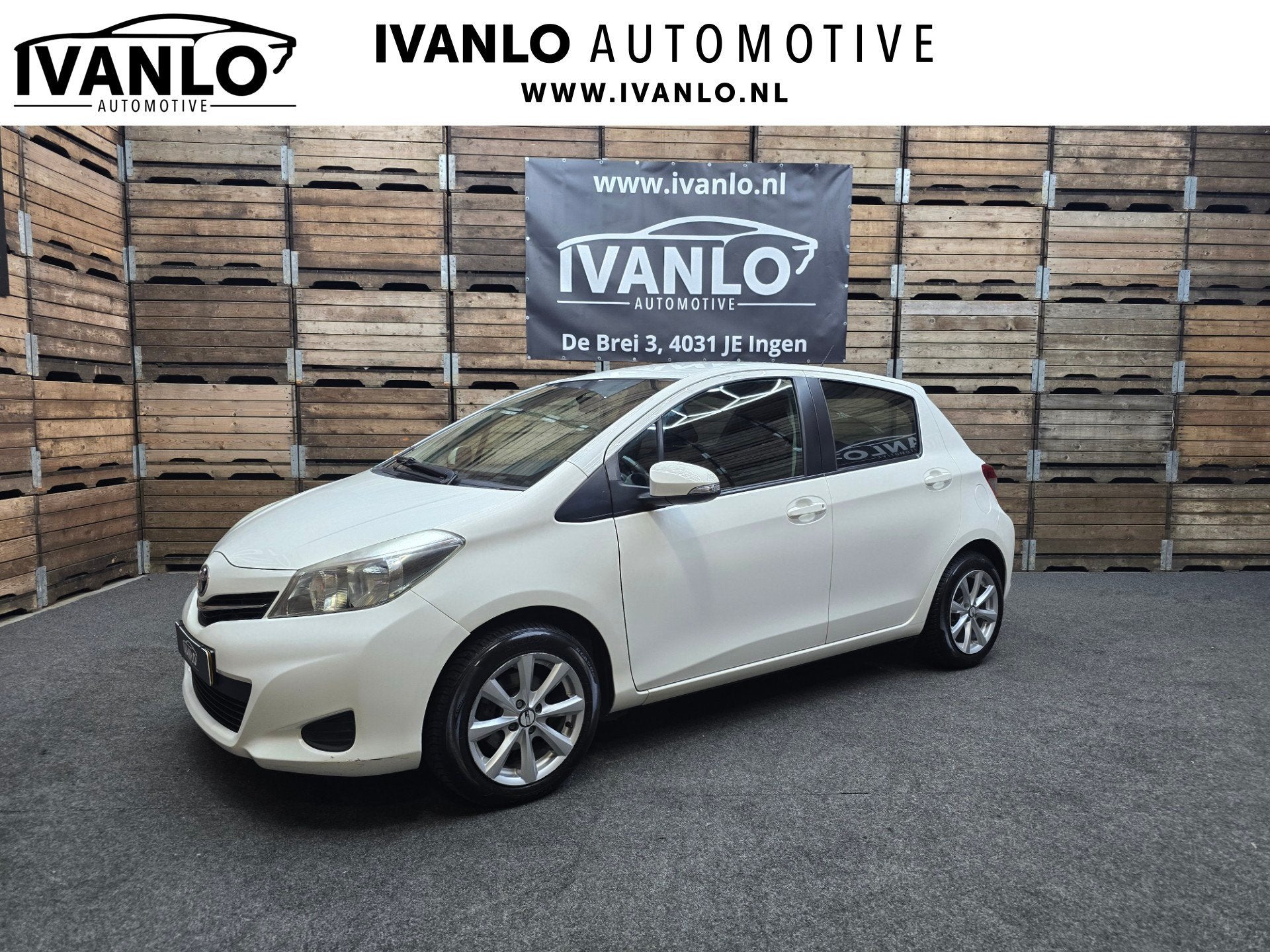Toyota Yaris 1.0 VVT-i Aspiration Bluetooth Clima LM, Auto's, Toyota, Euro 5, Stof, Wit, Origineel Nederlands