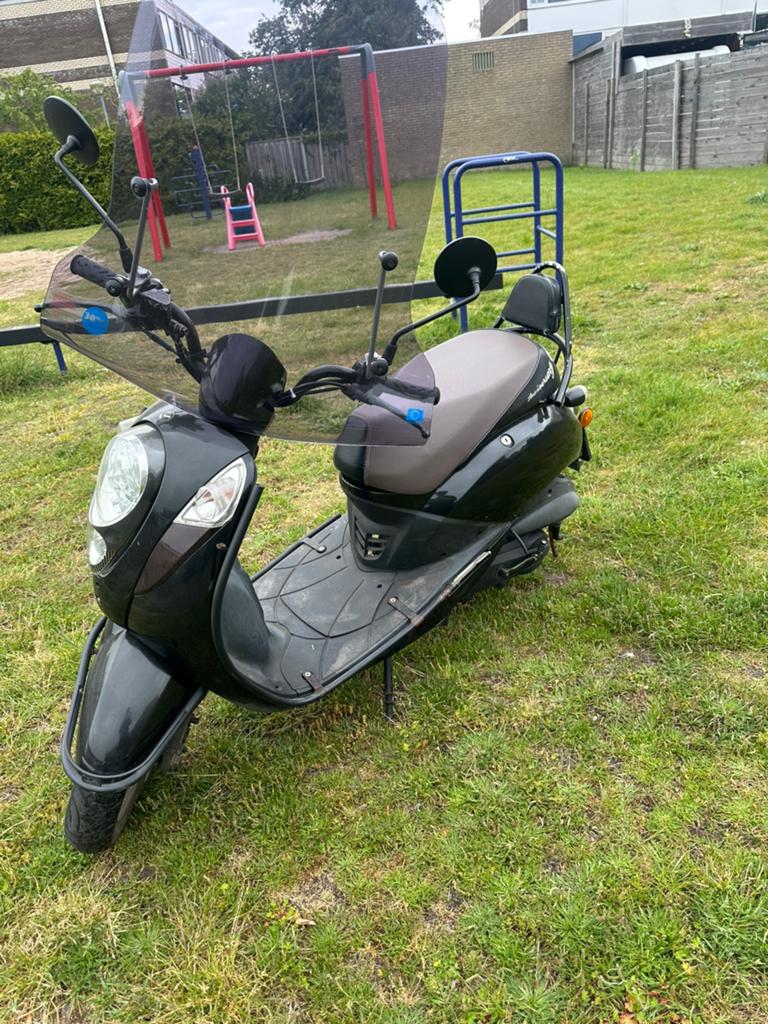 Sym mio snorscooter, Ophalen of Verzenden