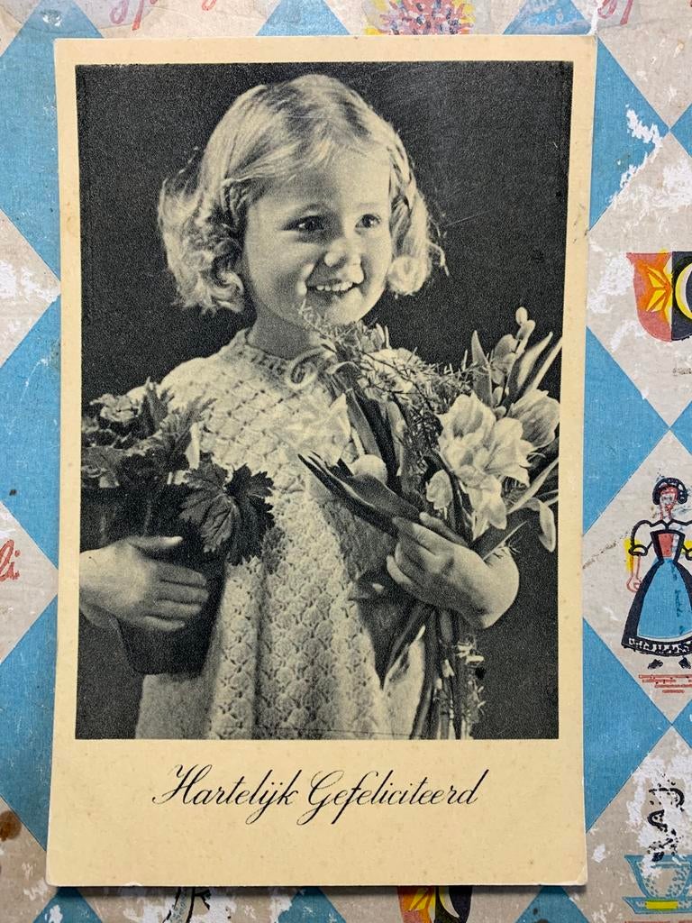 1941 Meisje met bloemen (NN), Ophalen of Verzenden, 1940 tot 1960, Gelopen, Kinderen